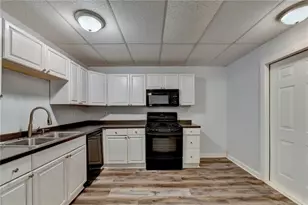 2300 Huntington Dr, Loganville, GA 30052 - Photo 32