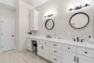 2045 Southers Cir, Suwanee, GA 30024 - Photo 20