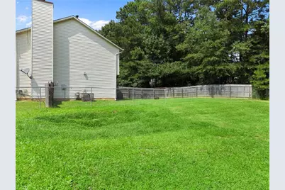 909 Silverwoods Drive, Atlanta, GA 30349 - Photo 30
