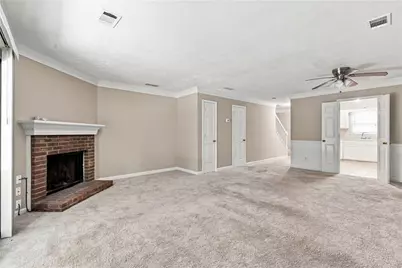136 Sterling Court, Alpharetta, GA 30004 - Photo 8