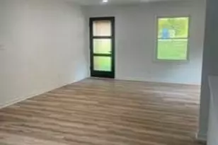 573 Alfred Rd NW, Atlanta, GA 30331 - Photo 2