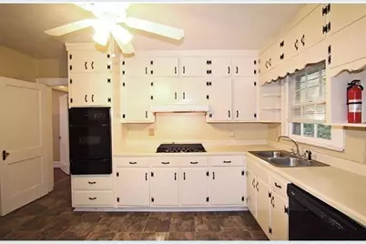 [Address not provided], College Park, GA 30337 - Photo 8