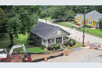 1070 Forest Ave, Stone Mountain, GA 30083 - Photo 4