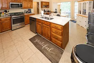 180 Creekview Trl, Fayetteville, GA 30214 - Photo 12