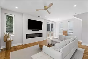 1008 Herndon St NW, Atlanta, GA 30318 - Photo 4