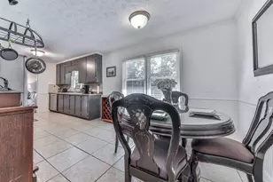 132 Little Brook Dr, Woodstock, GA 30188 - Photo 4