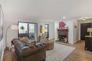 210 Woodcliff Dr, Atlanta, GA 30350 - Photo 4