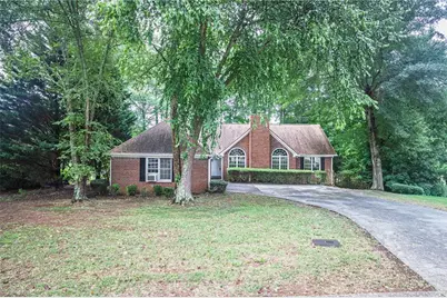 1404 Glenfield Drive, Lawrenceville, GA 30043 - Photo 2