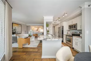 275 13th St NE, Atlanta, GA 30309 - Photo 2
