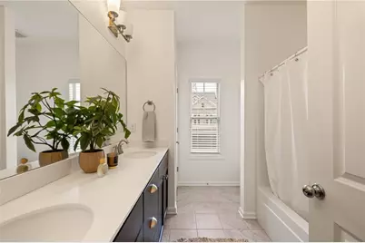1052 Johnson Grove, Atlanta, GA 30318 - Photo 22