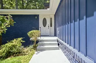 2765 Rollingwood Ln SE, Atlanta, GA 30316 - Photo 2