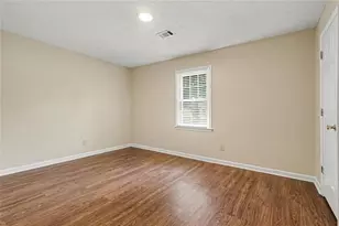 2835 Shane Dr, Snellville, GA 30078 - Photo 12