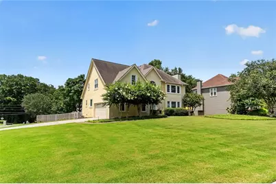 3607 Tree View Drive, Snellville, GA 30078 - Photo 2