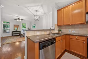 240 Le Gran Bend, Sandy Springs, GA 30328 - Photo 12