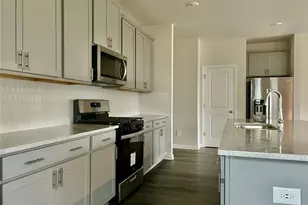 4249 Tin Hare Ln, Mableton, GA 30126 - Photo 4