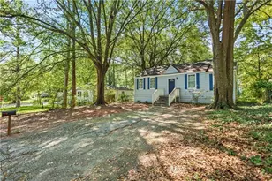 1324 Almont Dr SW, Atlanta, GA 30310 - Photo 2