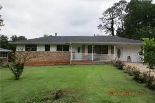 1340 Sagewood Cir, Stone Mountain, GA 30083 - Photo 1