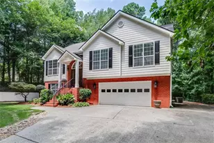1105 Tab Roberts Rd, Lawrenceville, GA 30043 - Photo 2