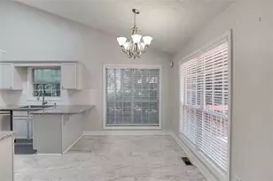 1105 Tab Roberts Rd, Lawrenceville, GA 30043 - Photo 8