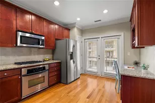 2704 Wander Ln, Alpharetta, GA 30022 - Photo 4