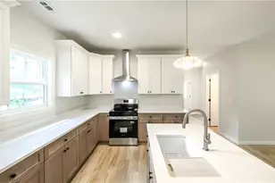 530 Tree Ridge, Carrollton, GA 30116 - Photo 6
