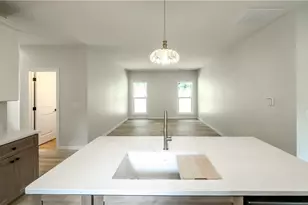 530 Tree Ridge, Carrollton, GA 30116 - Photo 4