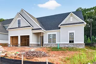 409 Lk Vis Dr, Statham, GA 30666 - Photo 2