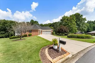 385 Carybell Ln, Alpharetta, GA 30004 - Photo 8