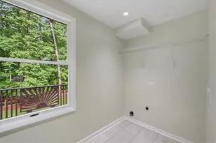 9470 Hillside Dr, Roswell, GA 30076 - Photo 20