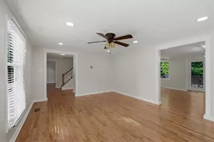 9470 Hillside Dr, Roswell, GA 30076 - Photo 6
