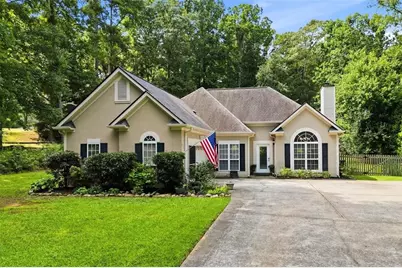 142 Laurel Creek Court, Carrollton, GA 30117 - Photo 2
