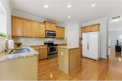 1524 Liberty Parkway NW, Atlanta, GA 30318 - Photo 6