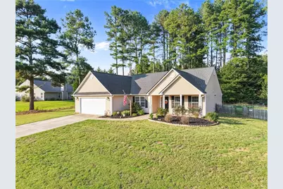 1552 Montana Court, Winder, GA 30680 - Photo 4