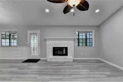 1122 Realm Lane, Lawrenceville, GA 30044 - Photo 14