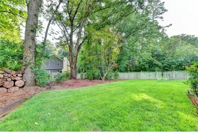 1122 Realm Lane, Lawrenceville, GA 30044 - Photo 44