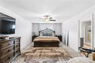 8293 Bluewater Dr, Fairburn, GA 30213 - Photo 14