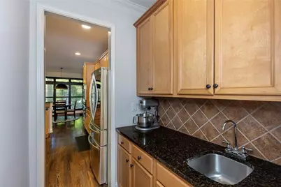 5561 Julian Place, Atlanta, GA 30342 - Photo 18