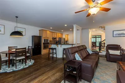 5561 Julian Place, Atlanta, GA 30342 - Photo 12