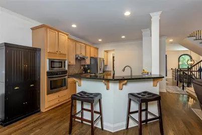 5561 Julian Place, Atlanta, GA 30342 - Photo 14