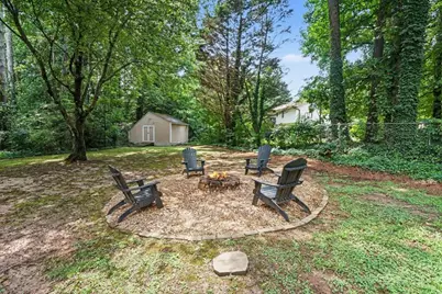 464 Horseshoe Circle SW, Lilburn, GA 30047 - Photo 32
