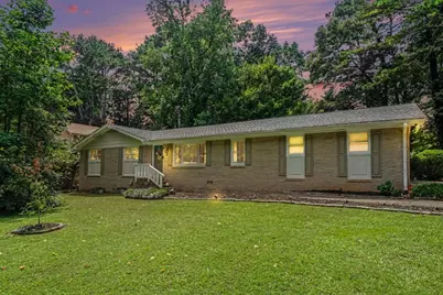 464 Horseshoe Circle SW, Lilburn, GA 30047 - Photo 34
