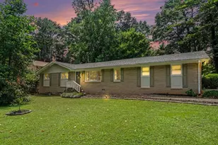 464 Horseshoe Cir SW, Lilburn, GA 30047 - Photo 34