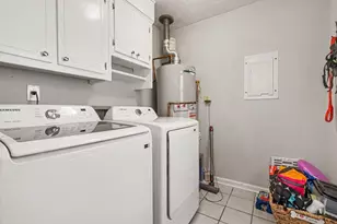 464 Horseshoe Cir SW, Lilburn, GA 30047 - Photo 28