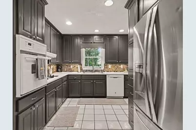 464 Horseshoe Circle SW, Lilburn, GA 30047 - Photo 4