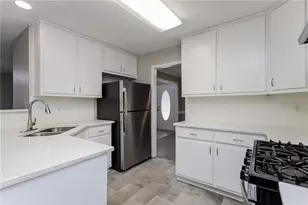 3576 Mitchells Glen Ct, Ellenwood, GA 30294 - Photo 2