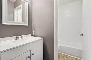 722 Longleaf Dr, Lawrenceville, GA 30046 - Photo 12