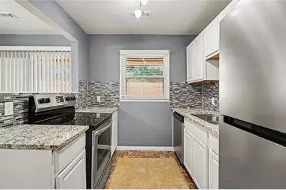 722 Longleaf Drive, Lawrenceville, GA 30046 - Photo 6