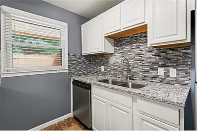 722 Longleaf Drive, Lawrenceville, GA 30046 - Photo 8