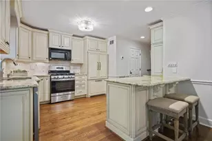 2201 Defoors Mill Dr NW, Atlanta, GA 30318 - Photo 8