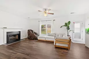 320 Blackwood Ln, Suwanee, GA 30024 - Photo 16